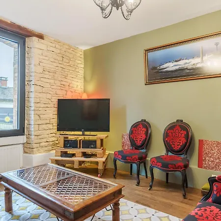 2 Bedroom Amazing In Holiday home *